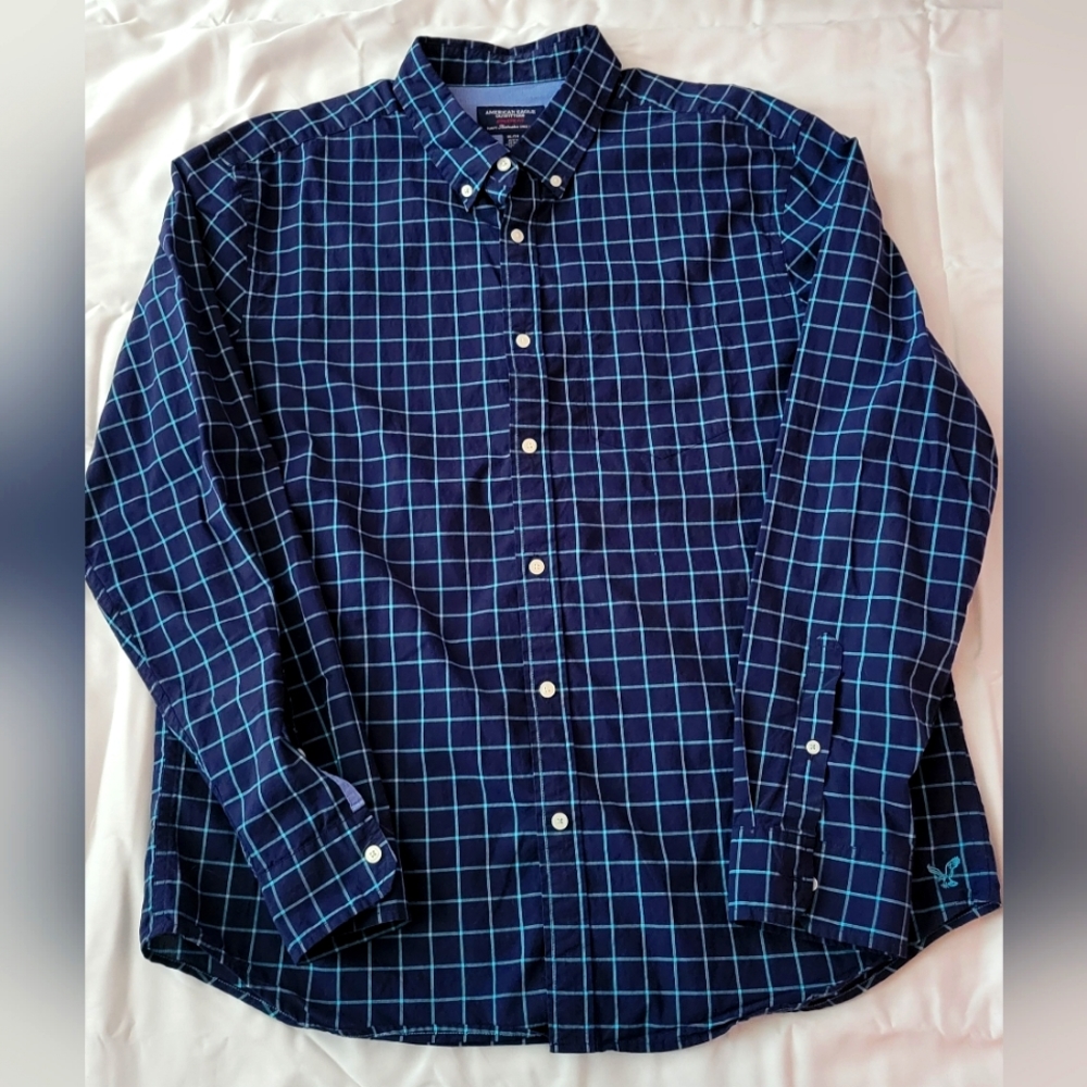 American Eagle Outfitters Men's XL Athletic Fit Long Sleeve Button Down Shirt